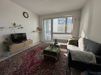 Na prenájom zariadený 3 izbový byt s balkónom v NUPPU - 5