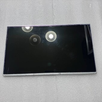 Predám obrazovku do notebooku 15,6" LED display 40pin E - 5