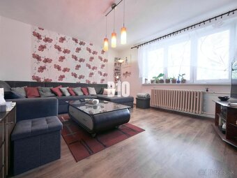 6izb. RODINNÝ DOM s pozemkom 750m2- žiadaná lokalita na Levi - 5