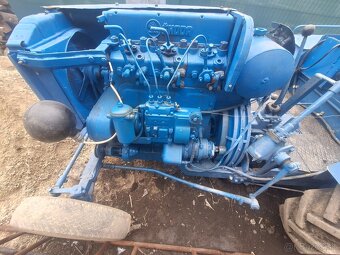 Predám traktor - 5