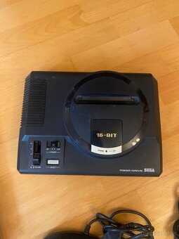 Sega Mega Drive herná konzola + 7hier + príslušenstvo - 5