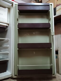 Chladnička CALEX. - 5