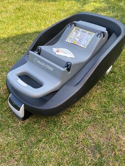 Maxi Cosi cabriofix vajičko aj stojan na isofix - 5