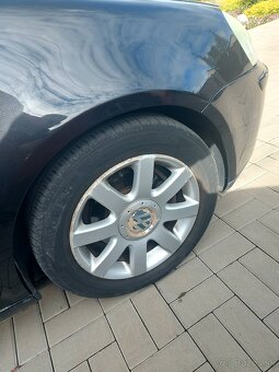 Wolsvagen golf 5 85.kw 1.6 benzín 6 rýchlostný manual - 5