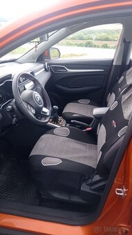 Predám MG ZS EMOTION 1.5 Benzín 78KW - 5
