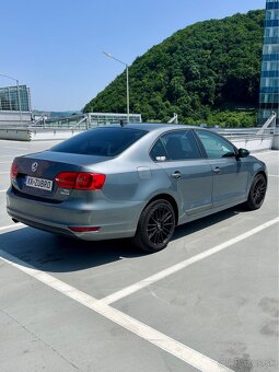 VW Jetta 1.6TDI 2012 - 5