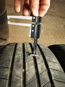 Letné pneu BRIDGESTONE 225 55 R19 - 5
