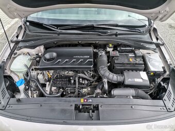 Predám Hyundai i30 combi - 5