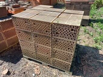 Stavebný materiál HELUZ - 5