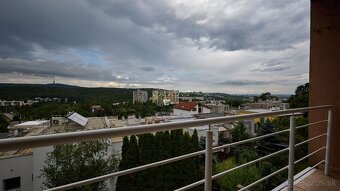 WFG |Na prenájom priestranný, zariadený 2-izbový byt s veľko - 5