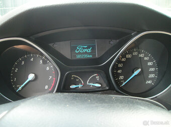 Ford Focus 1,6 benzín - 5