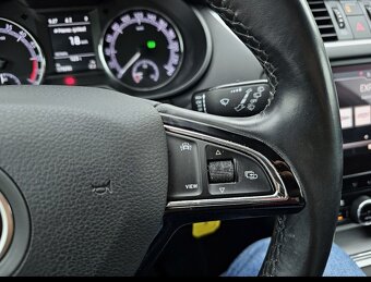 Skoda Koliesko multifunkcie volant ovládanie rádia a telefón - 5