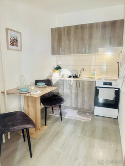 Reality KOMPLEX s.r.o., Vám ponúka 1 izbový byt vo VYHĽADÁVA - 5