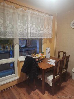 Veľký 3 izbový byt - 5