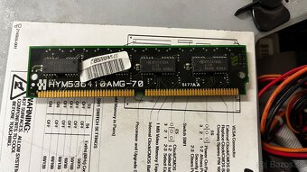 Starý počítač COMPAQ PROLINEA 5100 - 5