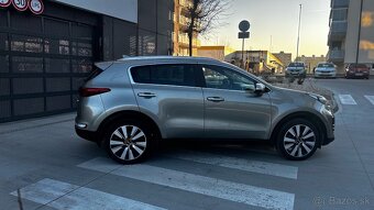 KIA SPORTAGE 2.0 crdi 4x4 A/T - 5