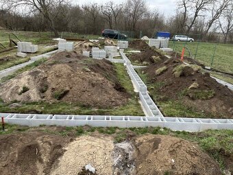 Hľadáme prácu: Základy a Základové dosky - 5