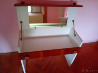 Čalúnená posteľ - 5