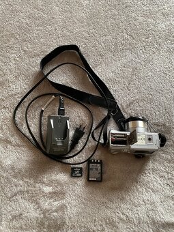 Olympus C-765 Ultra Zoom - 5