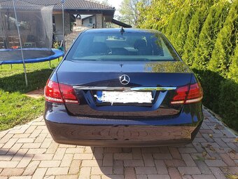 Mercedes-Benz E 200 - 5