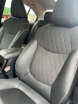 Corolla hybrid - 5