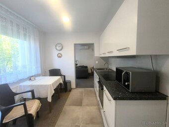 Pekný 3 izbový byt s dvoma loggiami na PREDAJ - KOMÁRNO - 5