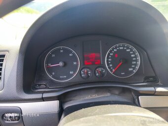 Volkswagen golf - 5