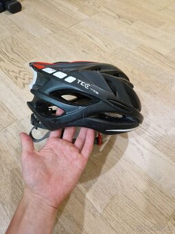 Cyklistické helmy - 5