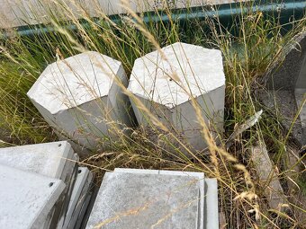 Betonove kvetinace | 15€/KS | 120-180kg - BEZ dopravy - 5