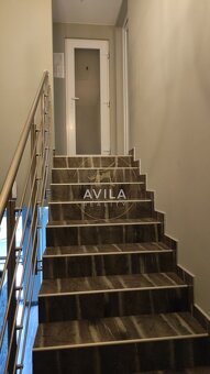 NA PREDAJ: administratívno-obchodný priestor s potenciálom n - 5