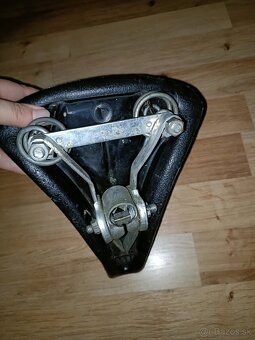 3x sedlo na bicykel - 5