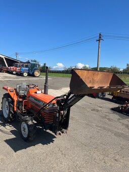 Traktor Kubota L1-18 - 5