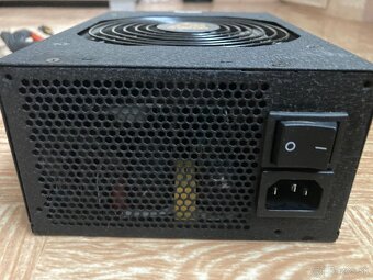 Chieftec GPM-1250C Navitas 1250W 80+ Gold – Výkonný zdroj - 5