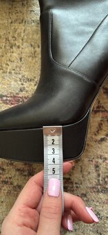 Guess - 5