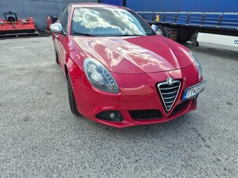 Predám Alfa Romeo Giulieta - 5