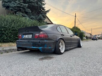 BMW E46 323i street drift - 5