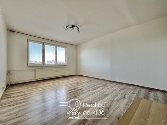 Na prenájom 2-izbový byt na sídlisku Juh v Nových Zámkoch - 5