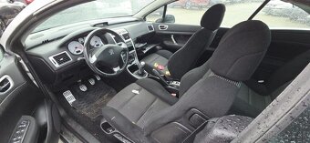 Lacno rozpredám Peugeot 307 CC na náhradné diely - 5