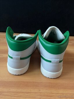 Jordan 1 Mid - 5