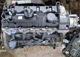 Mercedes C200 W204 2.2 CDI 2008 Predám DVERE, MOTOR 646811, - 5