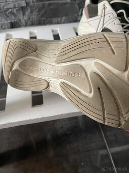 Tommy hilfiger v.40 na 27 cm nohu - 5