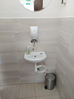 Prenajmemem administratívno obch. priestor v Bratislave Rači - 5