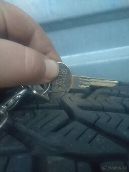 Predám disky wv caddy ale pasujú aj na iné wv - 5