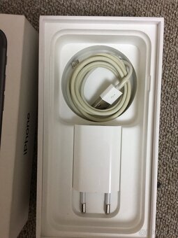 Predám iPhone 8 64 gb - 5