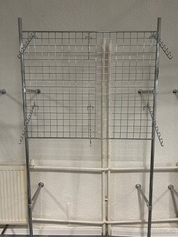 Nabytok z predajne - 5