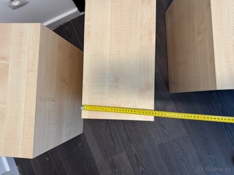 Darujem 2x nočný stolík so suflíkmi a 1x stolík - 5