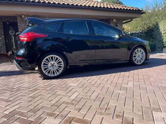 Ford Focus RS - 5