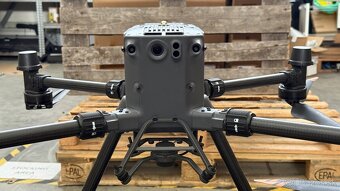 Dron DJI Matrice 350 - 5