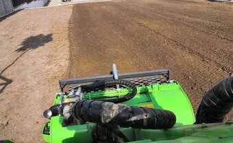 Predám alebo vymením Avant 420 nakladač - 5