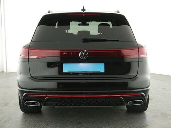 Volkswagen Touareg 3.0TDI R-Line BlackStyle 4x4 Automatic - 5